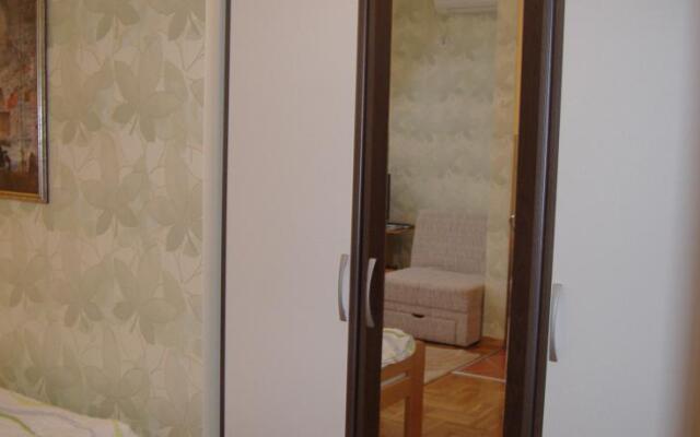 Studio Apartment Djeram1