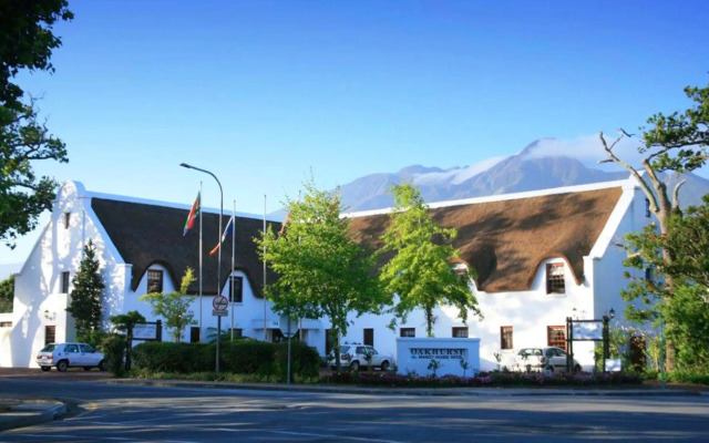 Oakhurst Hotel