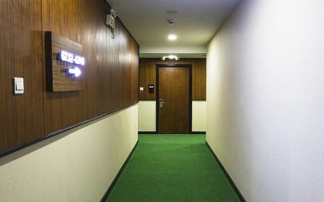 Beijing Yuhai Hotel (Children's Hospital)