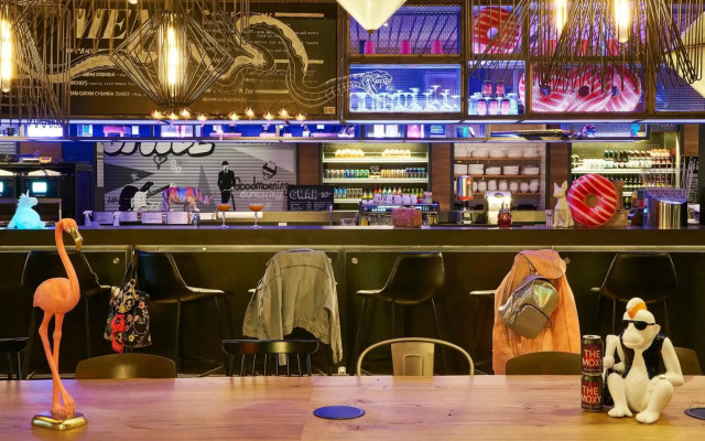 Moxy Edinburgh Airport