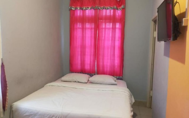 Guest House F18 Cendrawasih