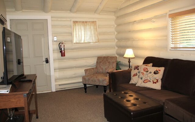 Yellowstone Hot Spring Cabins