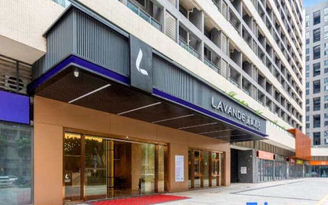 LAVANDE Hotels (Zhaoqing Sihui Hi-tech Zone Dawang Light Rail Station Branch)