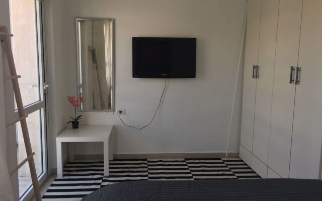 TLV Suites Triplex Penthouse With pool