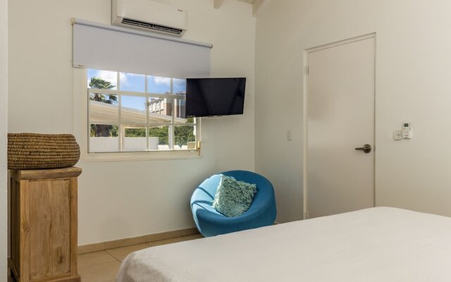 Modern Hotel Aruba