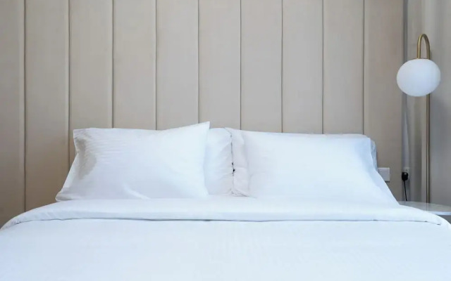 Keyrock Living - Oasis with Balcony View