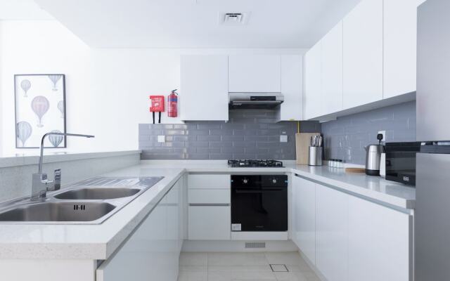 Waves Tower by KASCO