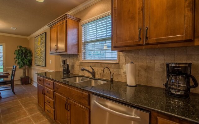 Branson Bluffs Retreat by RedAwning