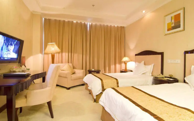 Central International Hotel