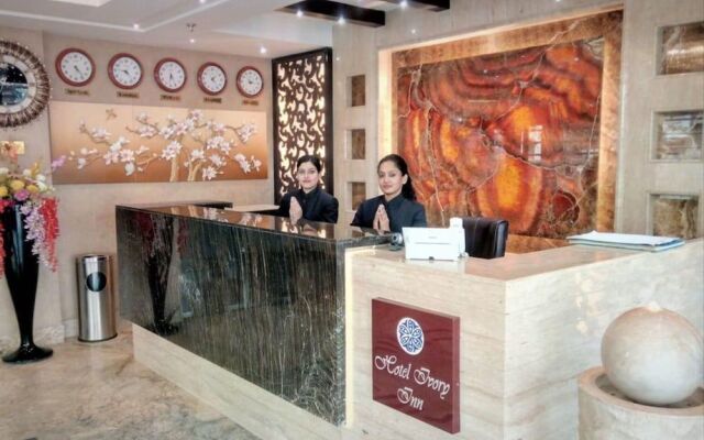 Hotel Ivory Inn