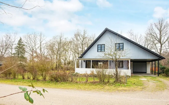 8 Person Holiday Home in Kolind