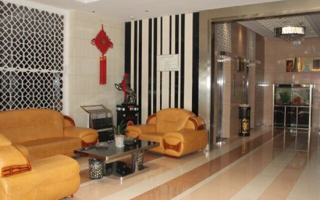 Sucheng Chain Hotel (Huangmei Zhongbai Warehouse)