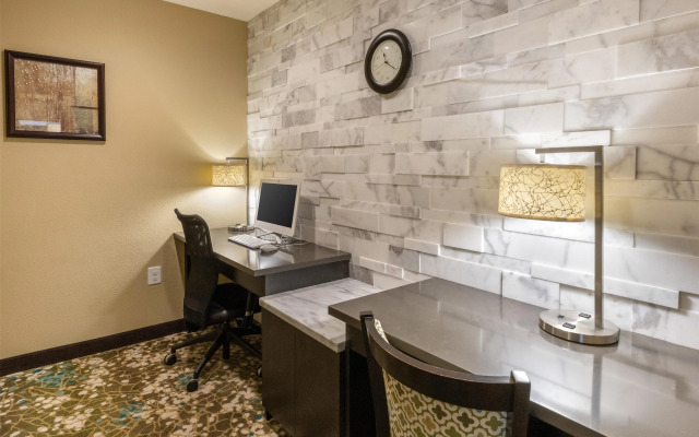 Best Western Long Beach Inn