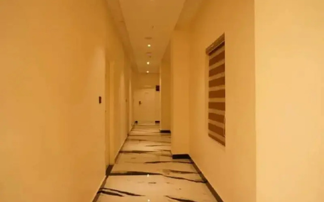 Capital O 23618 Hotel Royal Benza