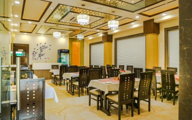 Hotel Taj Heights