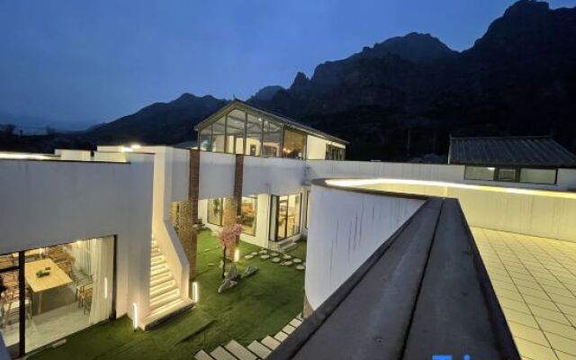 YeeMoo Guesthouse