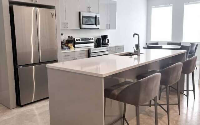 Palm Cay Beach Club & Marina