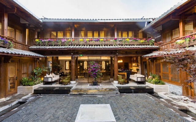 Lijang First Bay Hotel