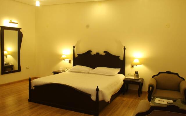 juSTa Lake Nahargarh Palace