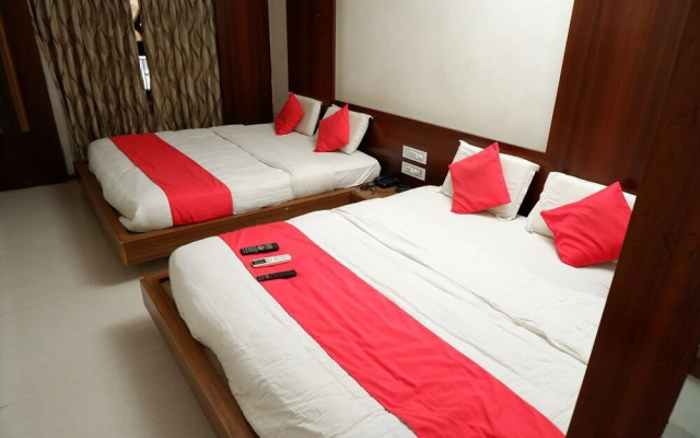 OYO 3737 Hotel City Palace