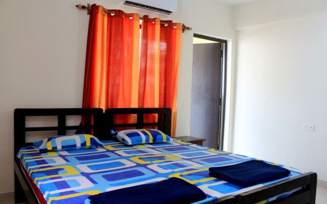 CasaMelhor Modern Appt Candolim CM080