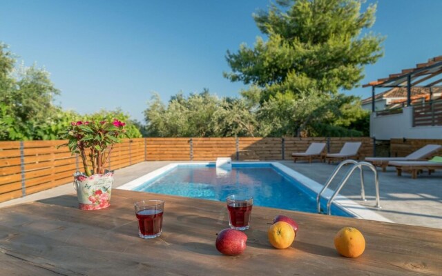 Natura Verde Villas 4 Bedroom Villa Chloe - Private Pool