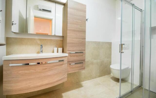 Sea view apartment EMA