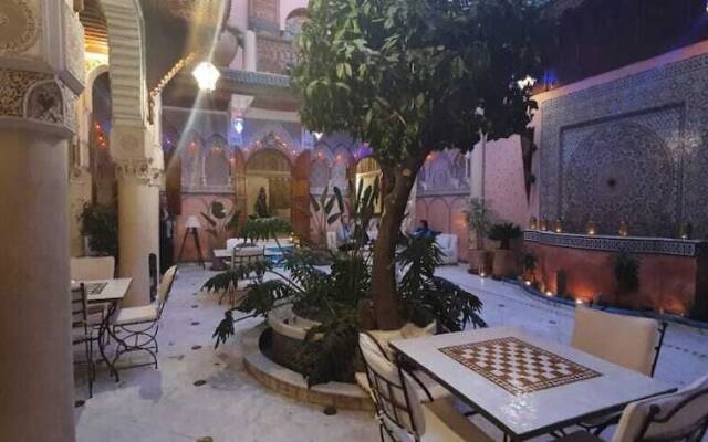 Riad AZAD