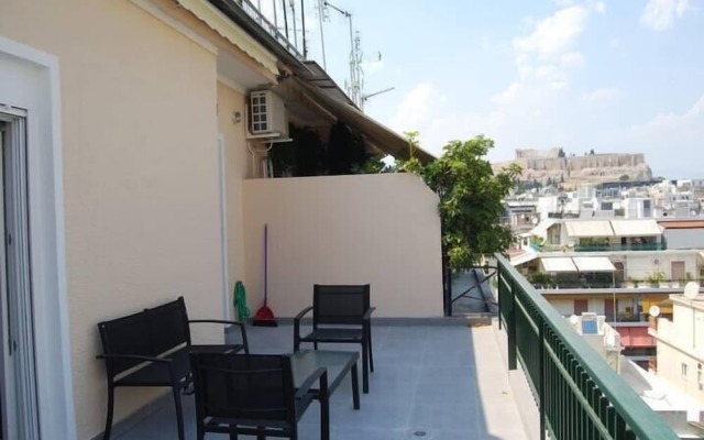 GTD33702 - Feel the Acropolis Apt