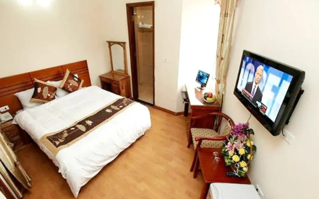 Hanoi An Father's Hotel & Travel