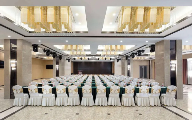 La Quinta By Wyndham Qionghai Yinhai