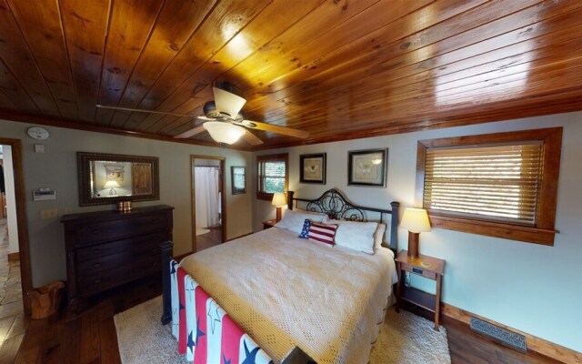 Norris Lake Escape