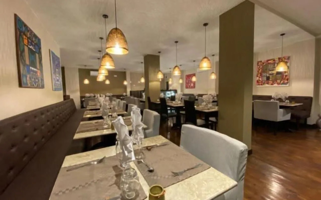 Fly Inn Madagascar Hotel