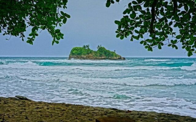 MI Casa Hostel & Hotel El Tesoro