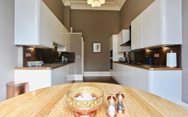 Escape To Edinburgh @ Albyn Place