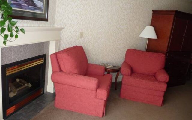 Fairhaven Village Inn