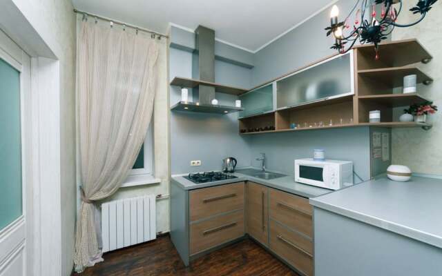 Cozy apartment near Palace Ukraine