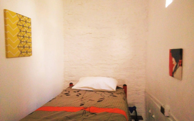 Santiago Backpackers