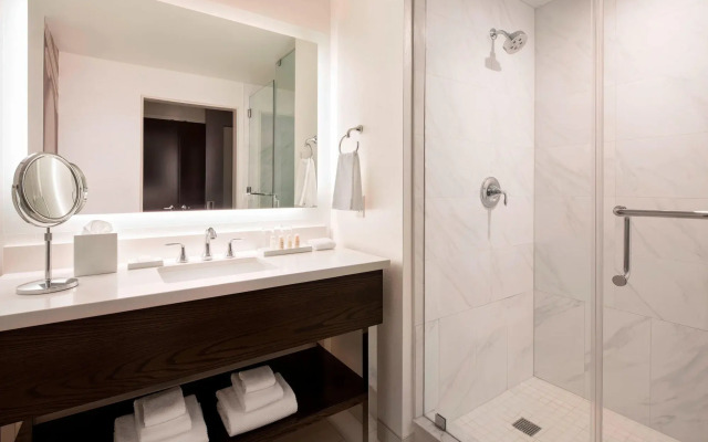 Renaissance Denver Downtown City Center Hotel