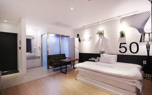 Hotel Insomnia