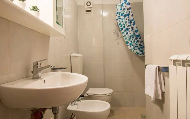 ALTIDO Lovely 1BR flat with patio and parking