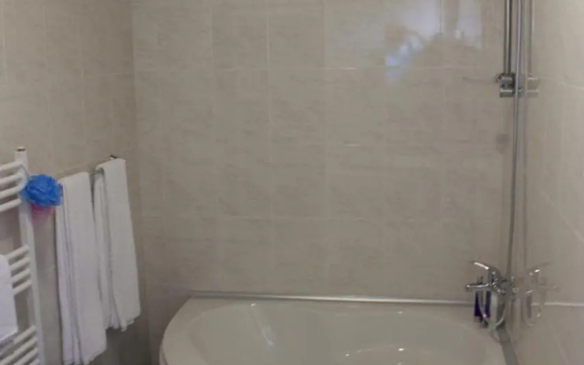 Delchevata Kushta V Leshten