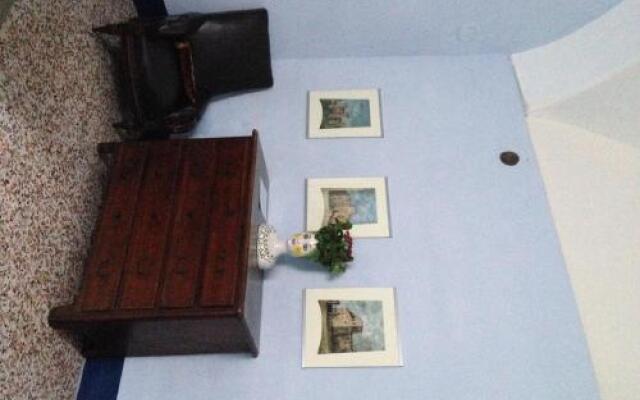 Castello Sannazzaro B&B