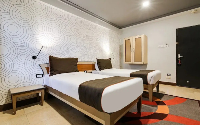 Collection O 30093 Hotel Om Shiv