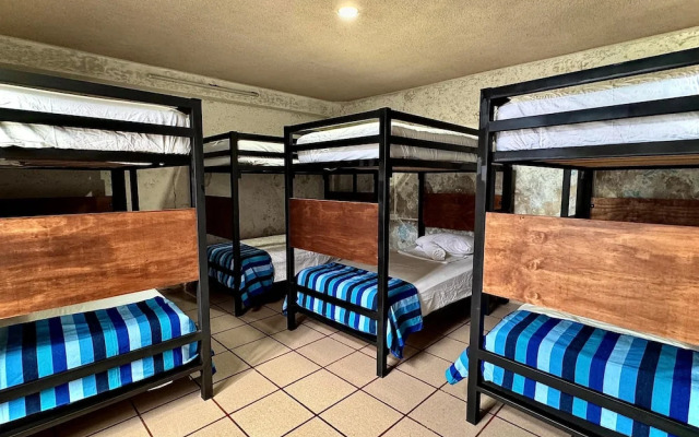 Hostal 66