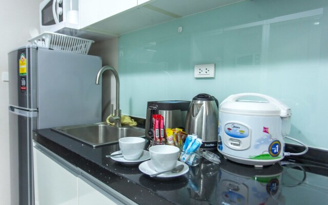 Sukhumvit 64 Pool View Apartment