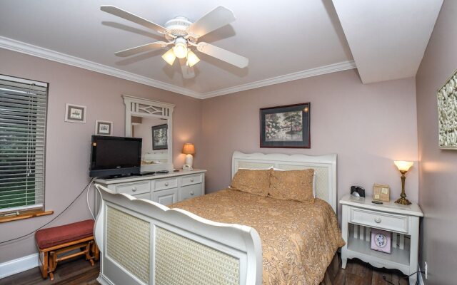 Scenic Overlook 6 Bedroom House