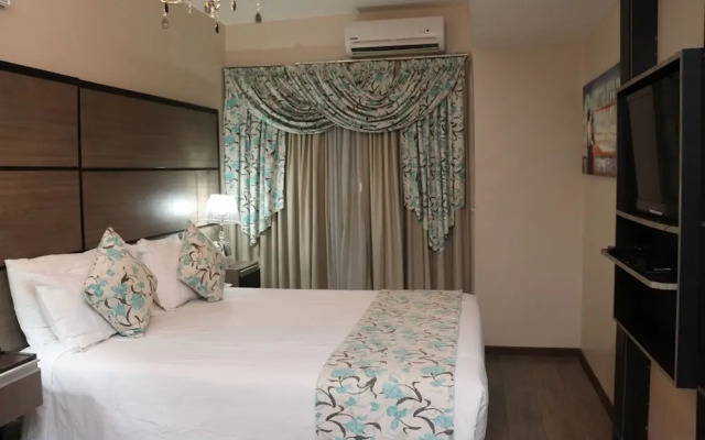 Hotel Luxsur