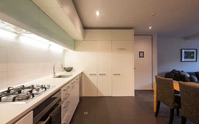 Element Escapes Luxury Apartments