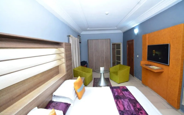 Signatious Hotels & Suites Lagos